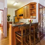 Апартаменты Stunning In With Kitchen *