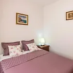 Stunning In With Kitchen Апартаменты Пула