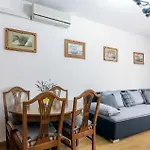 Апартаменты Stunning In With Kitchen *
