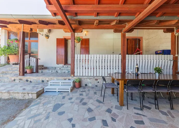 Stunning In With Kitchen *