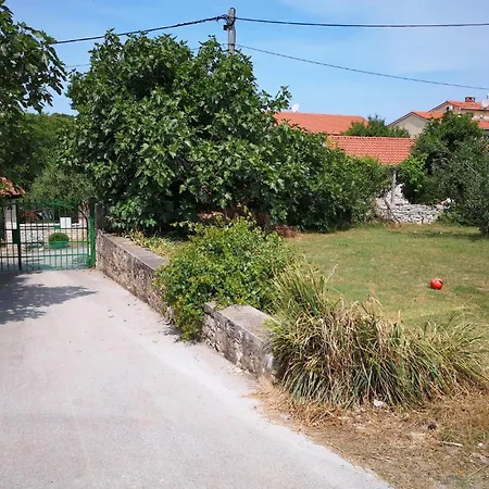 Stunning In With Kitchen דירה *